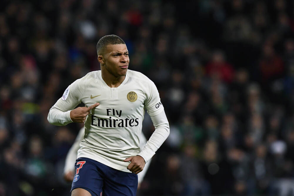 在中美经济战面前，俄乌冲突已不值一提，或将成为全球格局转折点